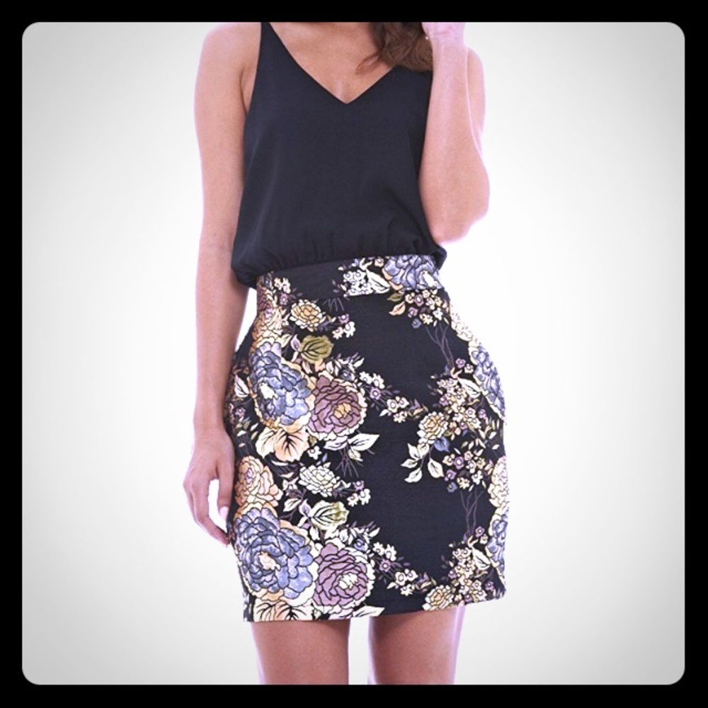 Pretty Black and Gold Dress